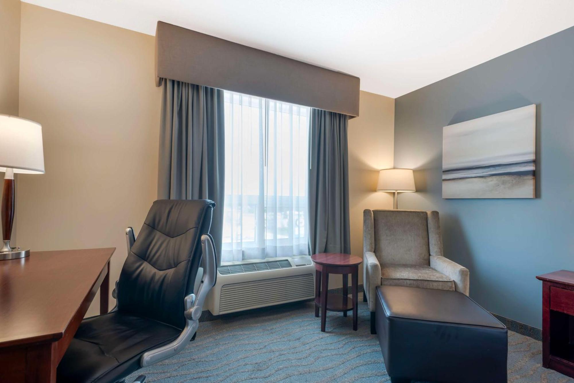 Best Western Rocky Mountain House Exterior photo