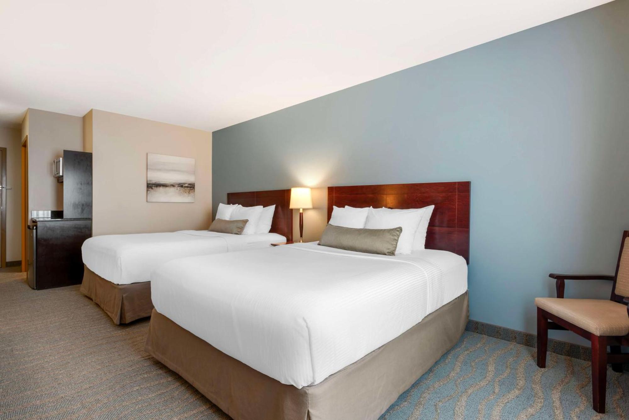 Best Western Rocky Mountain House Exterior photo