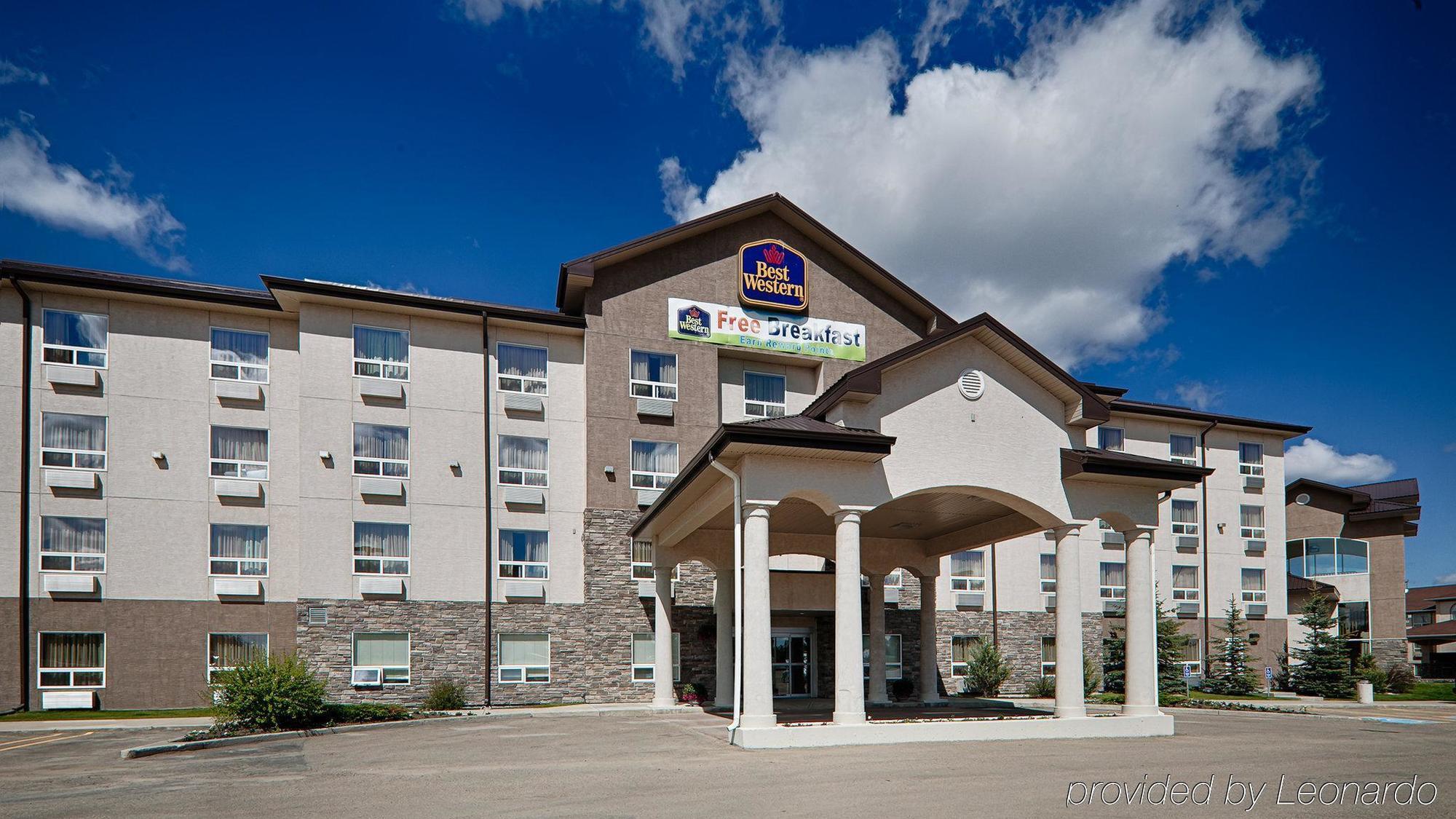 Best Western Rocky Mountain House Exterior photo