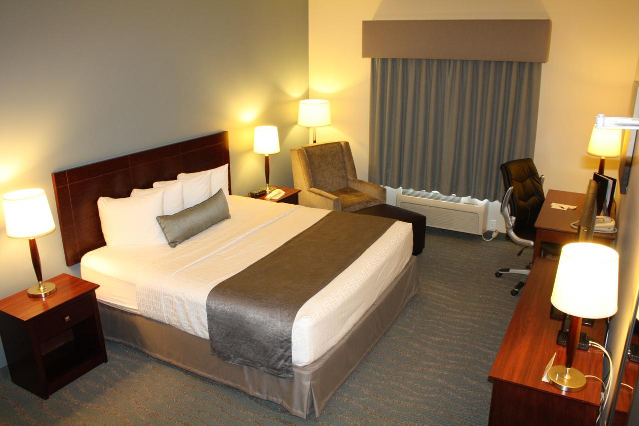 Best Western Rocky Mountain House Exterior photo