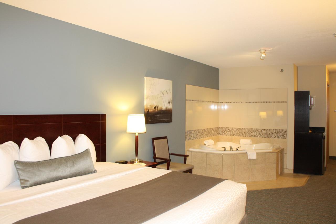 Best Western Rocky Mountain House Exterior photo