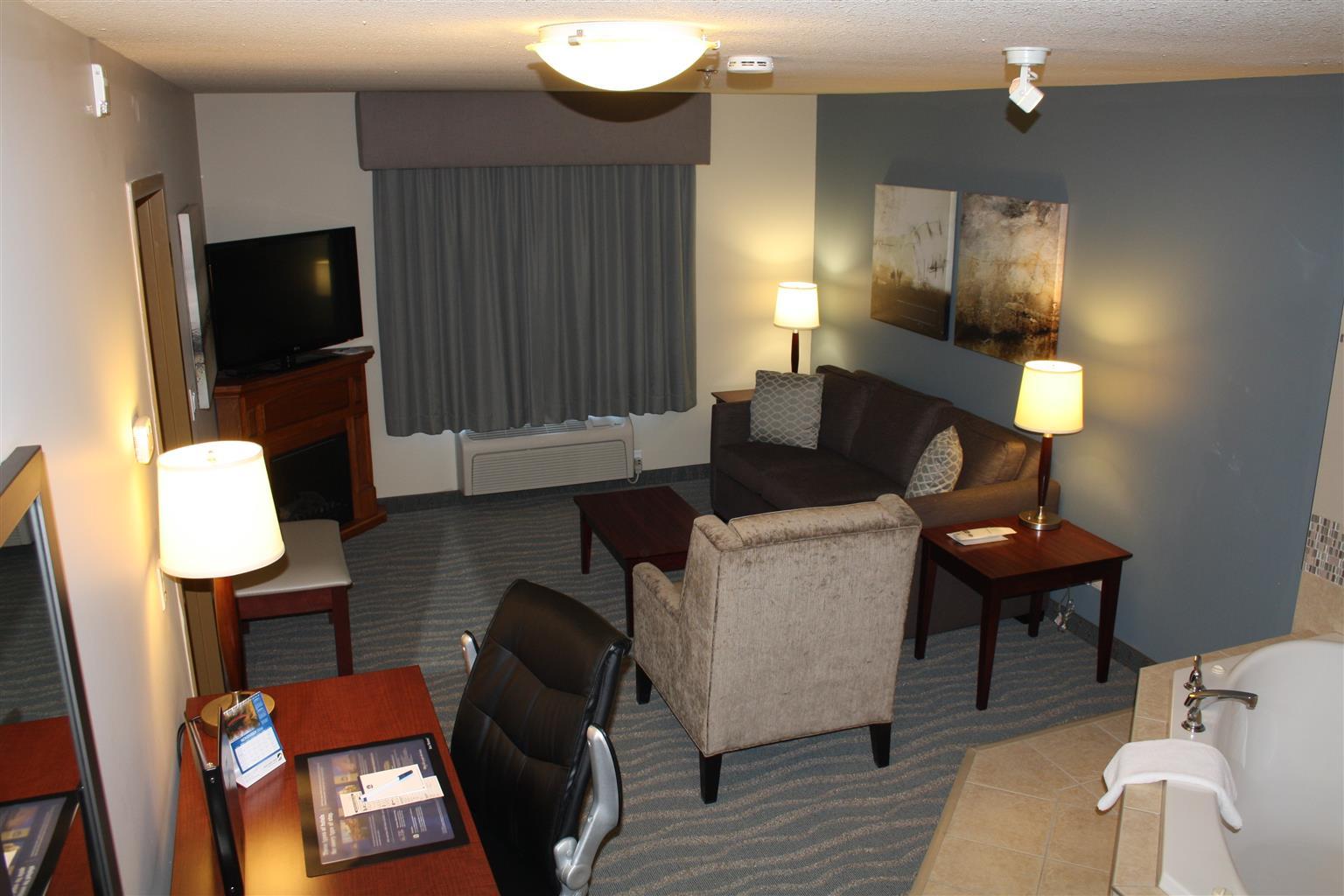Best Western Rocky Mountain House Exterior photo