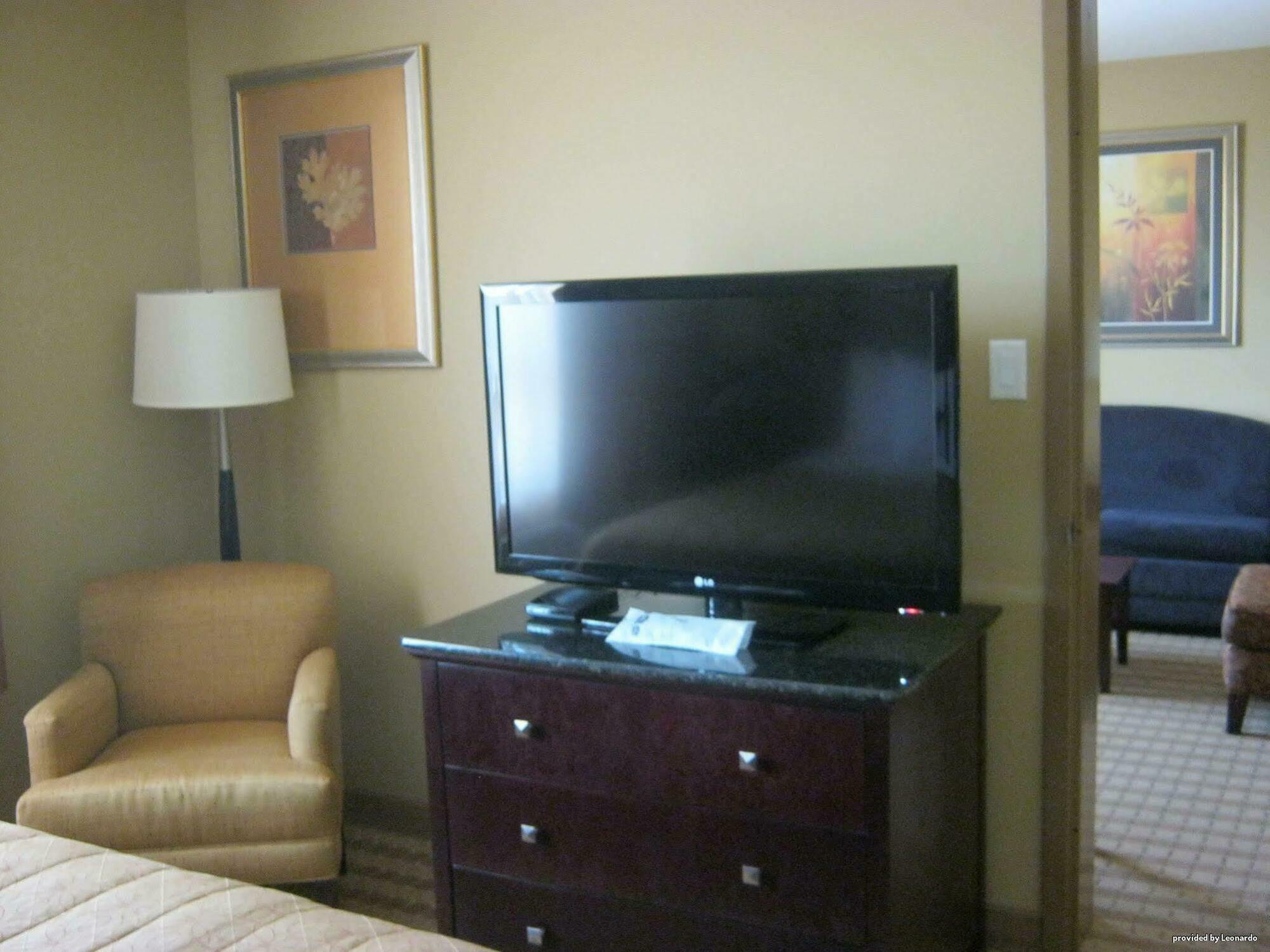 Best Western Rocky Mountain House Room photo