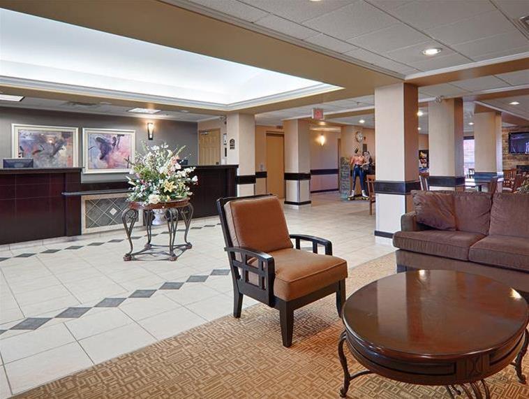 Best Western Rocky Mountain House Exterior photo
